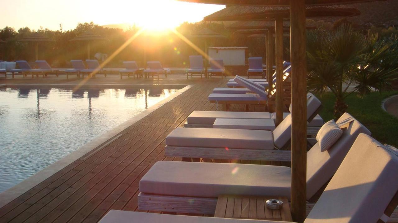 Double Bay Beach Hotel เอลาฟอนนิซอส ภายนอก รูปภาพ